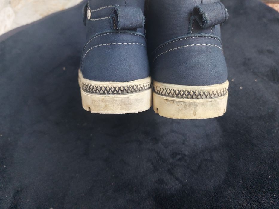 Обувчици и ботички естествена   кожа на Chipo