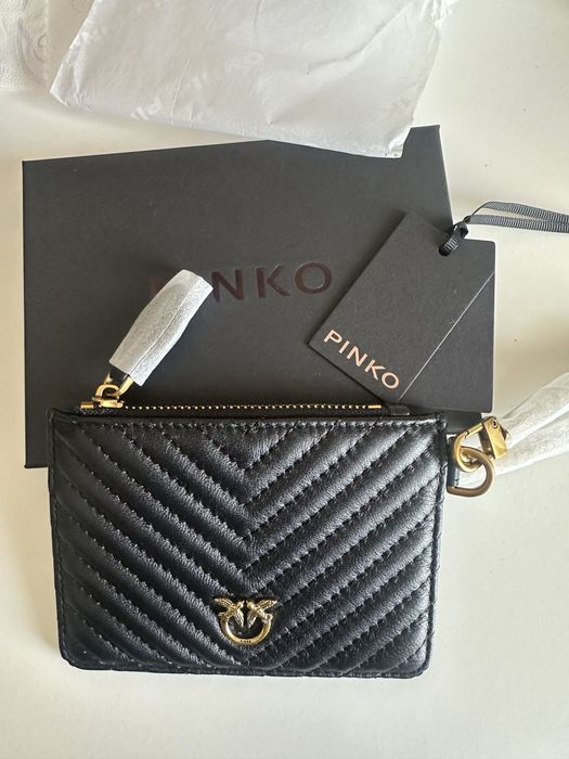 Чисто нов Картхолдър на марката Pinko