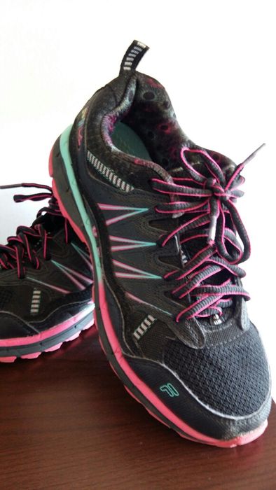 Fila, încălțăminte sport mărimea 37 stare foarte bună. Preț 60.