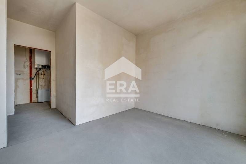 Тристаен апартамент с гледка към града в нова луксозна сграда с АКТ 16