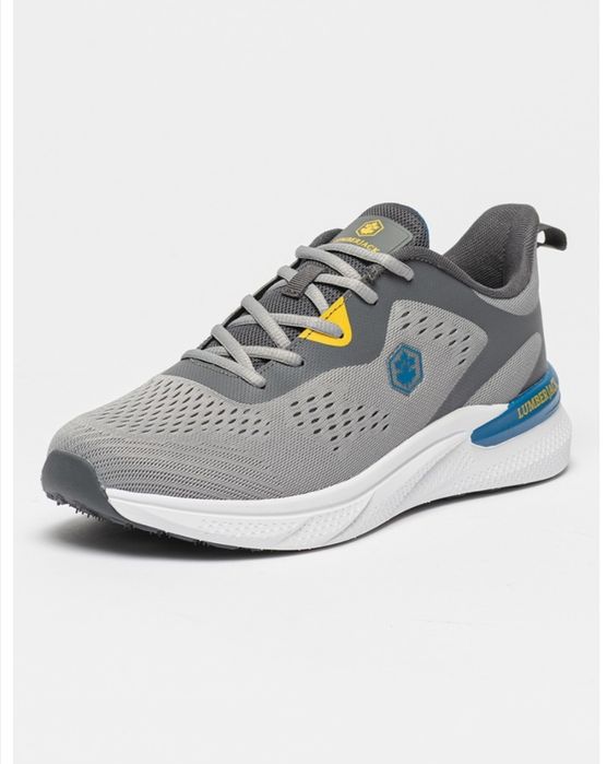 Продавам Мрежести спортни обувки Lumberjack