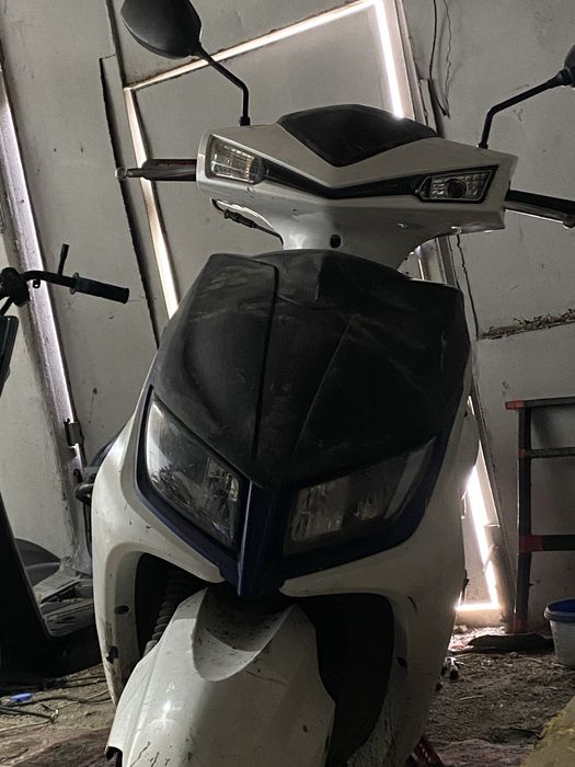 Продам скутер м8