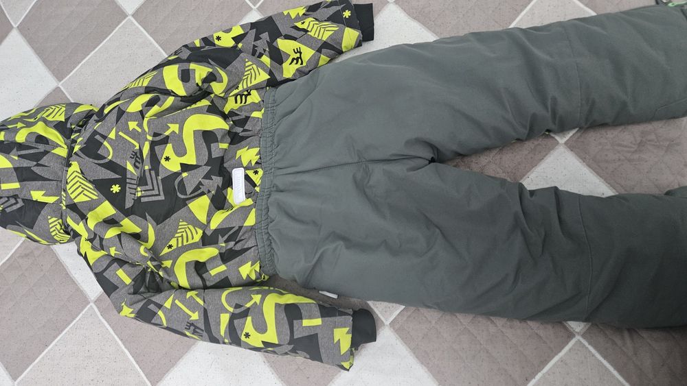 Зимний детский комбинезон