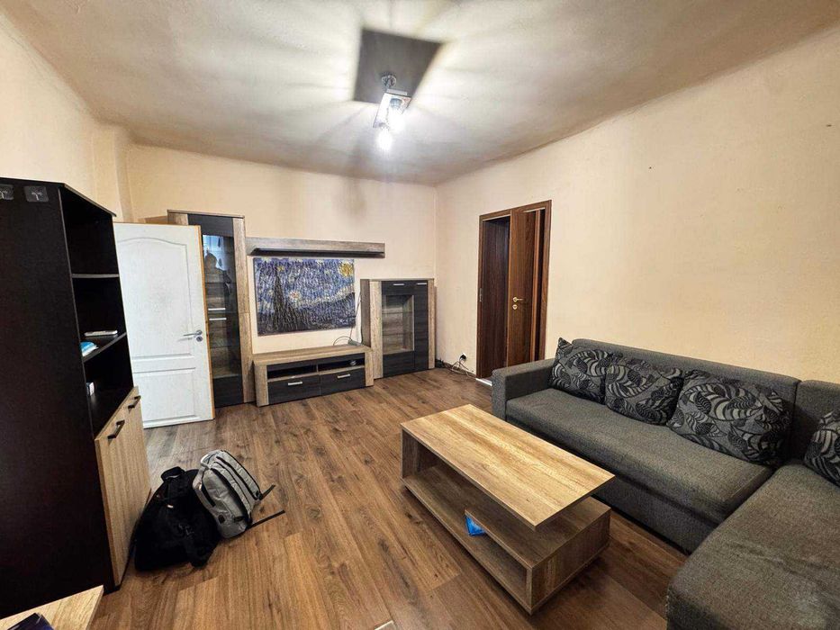 Apartament la casă de vânzare – Ultracentral Arad,  Zonă liniștită