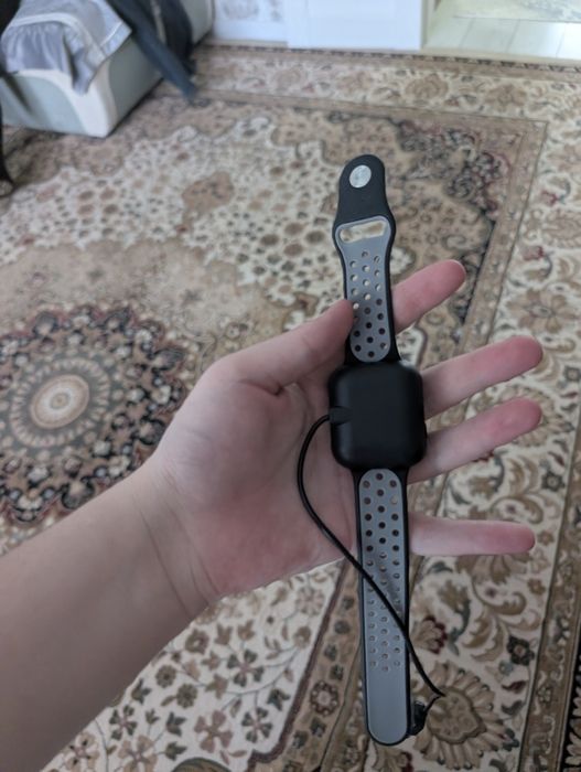 Продам электронные часы