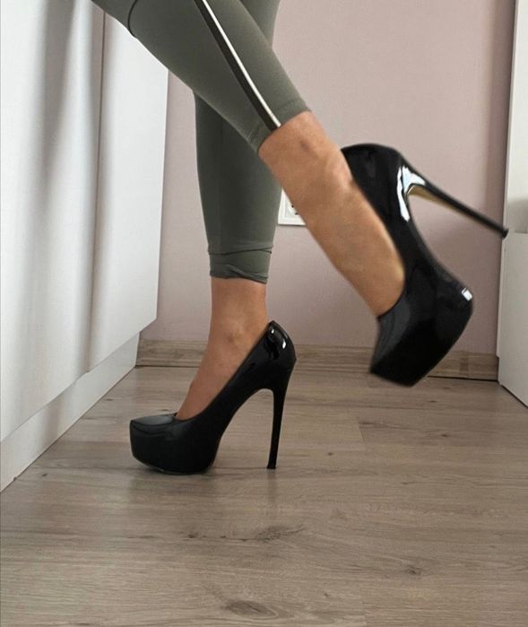 Черни токчета 39 номер