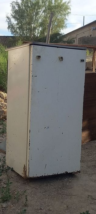 Muzlatqish satiladi