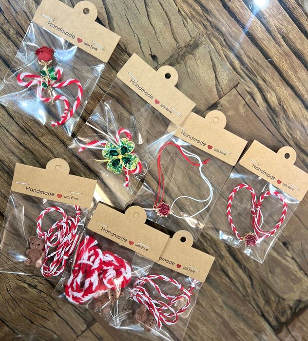 Ръчно изработени мартеници