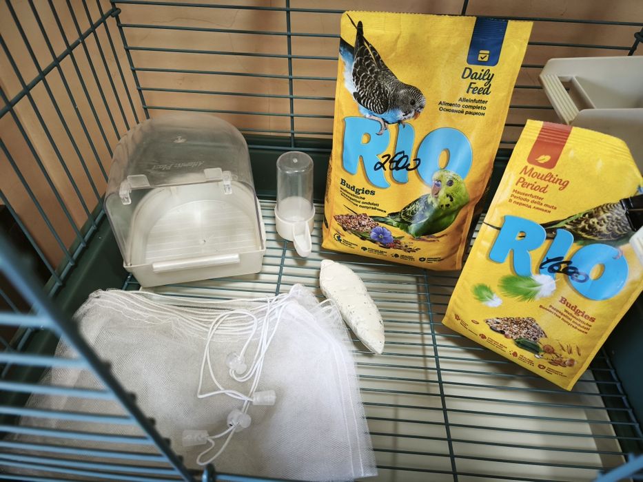 Продам клетку для попугаев