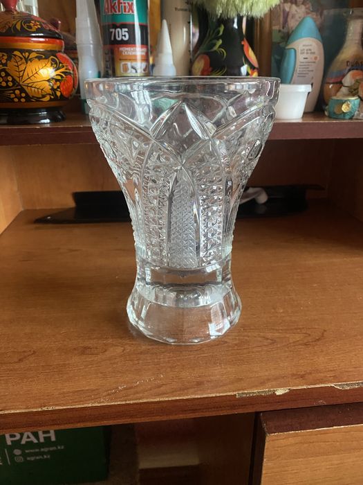продам Хрустальную Вазу