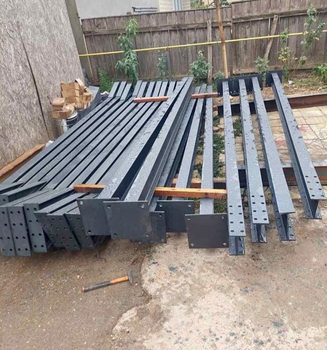 Vând hala metalica 10x20x4m din profil IPE160 
Structura contine 
5fer