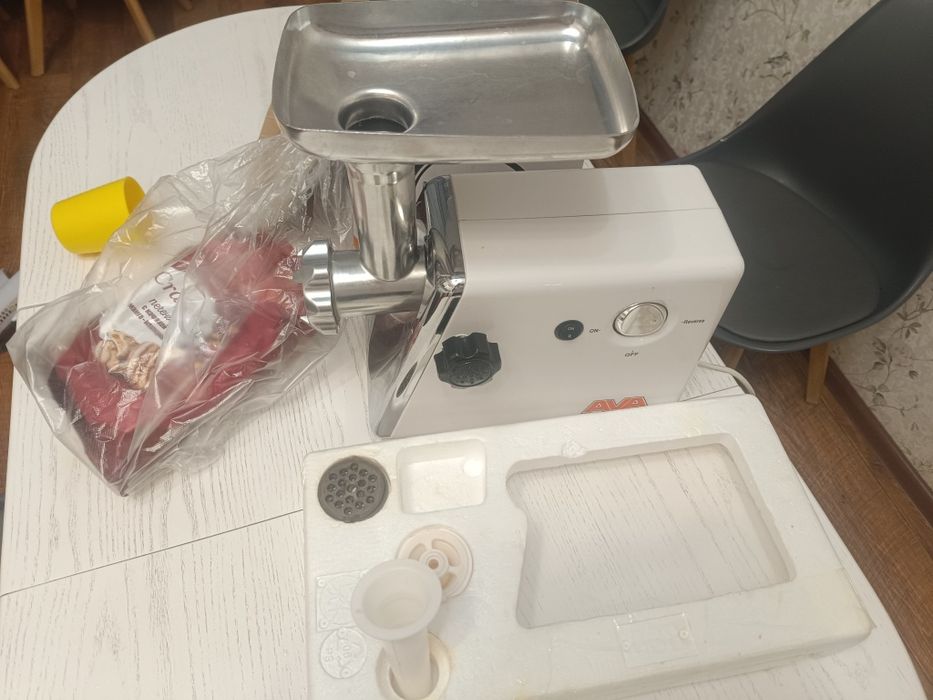 Автоматическая мясорубка AVA