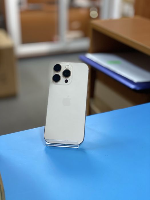 Apple iPhone 16 Pro 256GB, Garantie 12 luni | Lensun