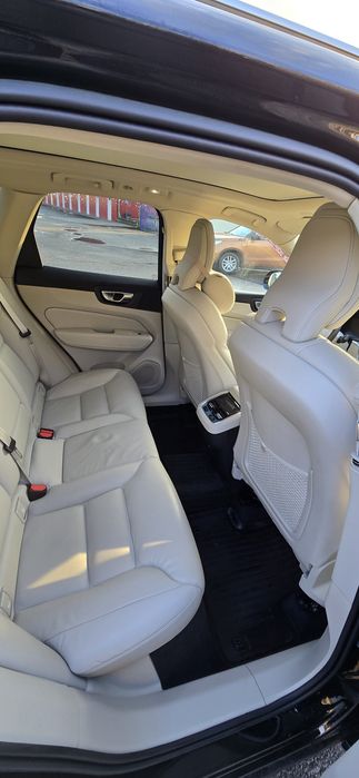 Volvo xc 60- an 2023