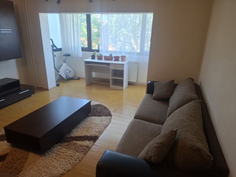 De închiriat apartament 2 camere Bucovina