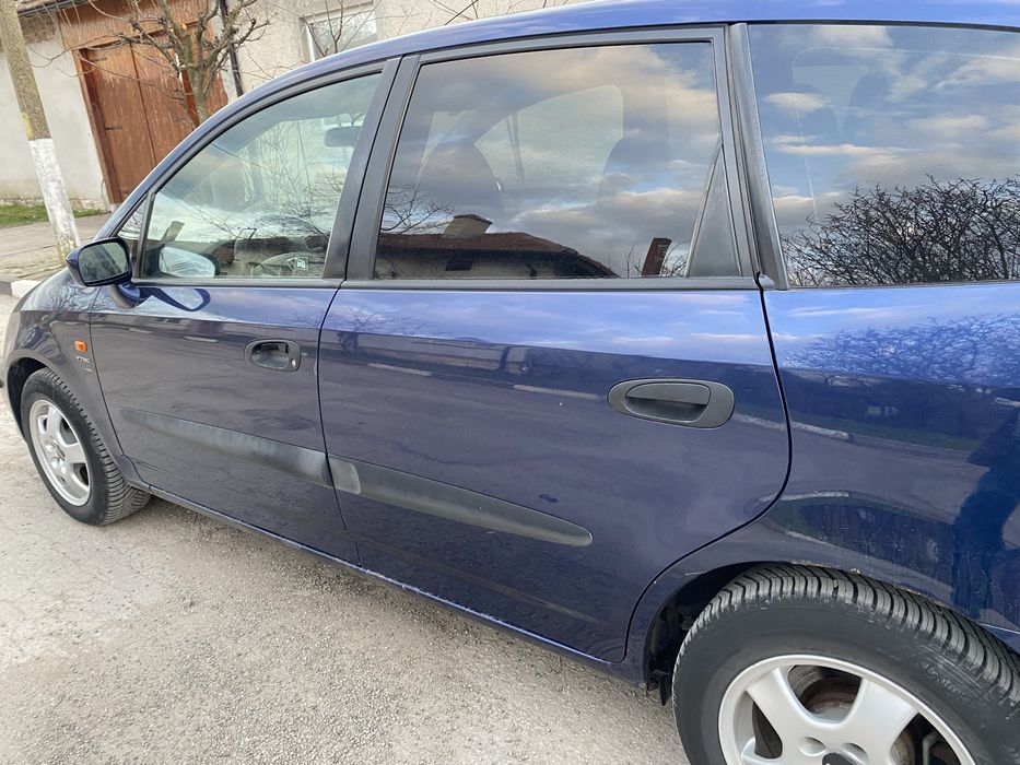 Хонда стрийм в много добро състояние