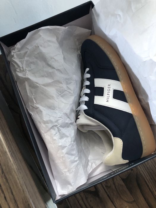 Adidasi Tommy Hilfiger