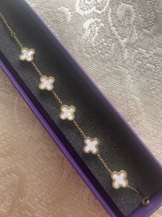 Браслеты в стиле Van Cleef