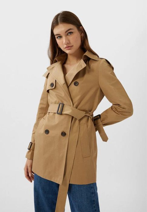 Укороченный тренч stradivarius