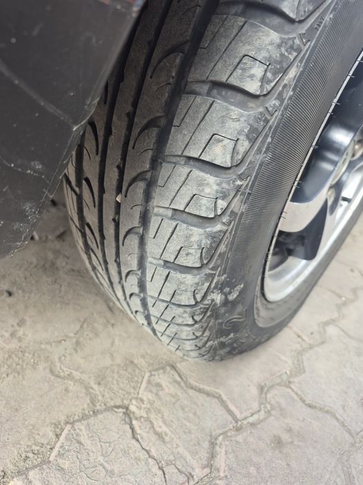 Продам Mazda 323F BG