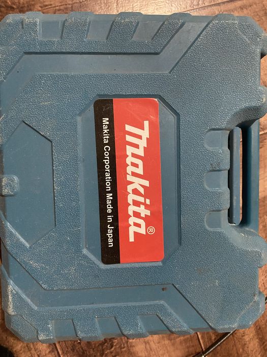 Шрупаверт макита