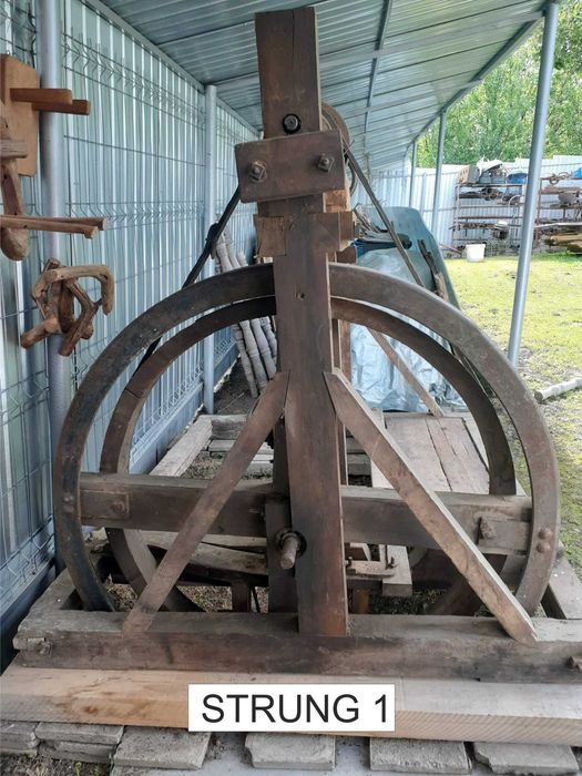 Strunguri din lemn, vechi, rustice, solide si functionale