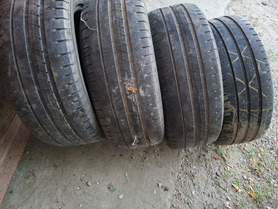 Продам шины 205/55/16 гудиер