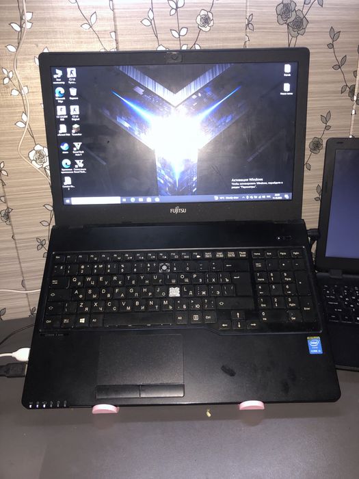 Ноутбук fujitsu, в хорошем и рабочем состоянии