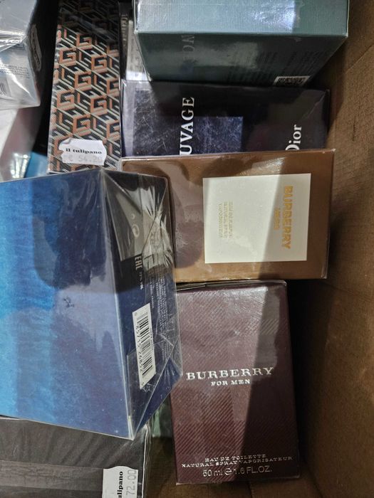 Parfum Original noi la cutie!