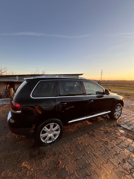 Vw touareg intact pentru dezmembrat ,fara acte!