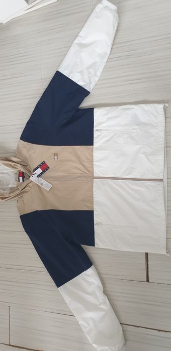 Tommy Hilfiger Mens Windbreaker Jacket Size XL Преходно яке НОВО! ОРИГИНАЛ! Мъжко Яке!