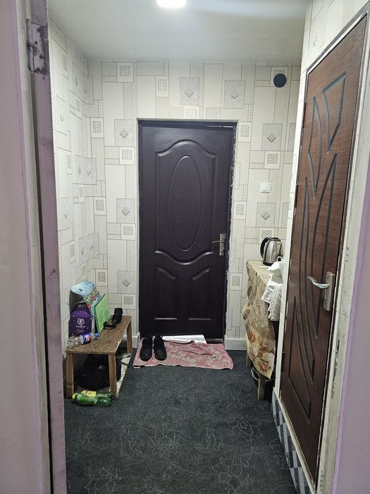 Сдаётся 1/1/5в бывшем общежитие С удобствами внутри Метро Машинасозлар