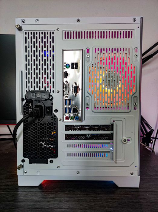 Нов! Ryzen 7 5700X, RTX 5060, 16GB RAM, 1TB SSD Nvme