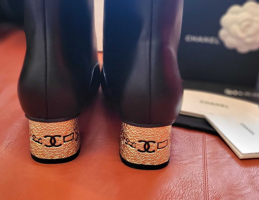 Chanel Egyptian Collection Boots-нови боти н.38,5