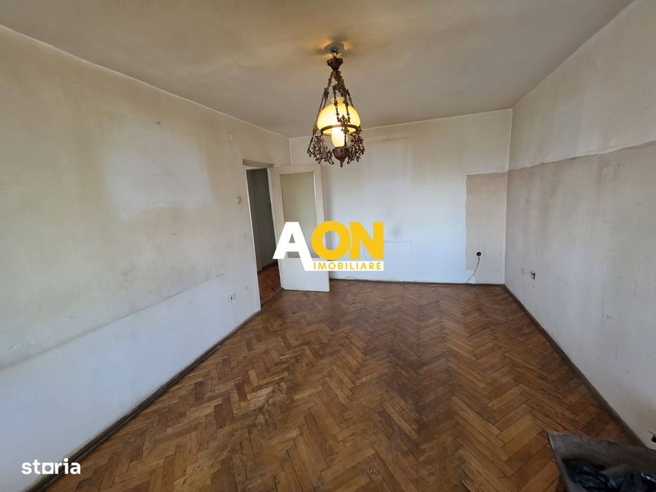 Apartament 3 camere, Cetate, 65 mp utili, et.5. Necesita renovare — fotografia 3