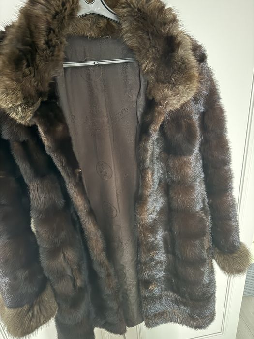 Продам норковую шубу