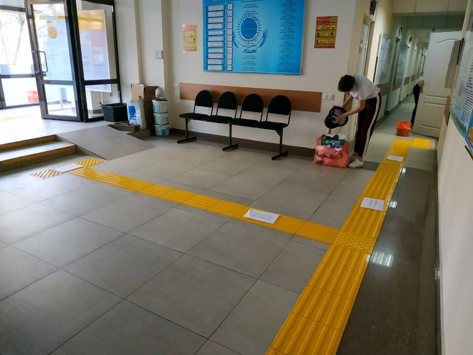 Тактильная плитка установка поставка