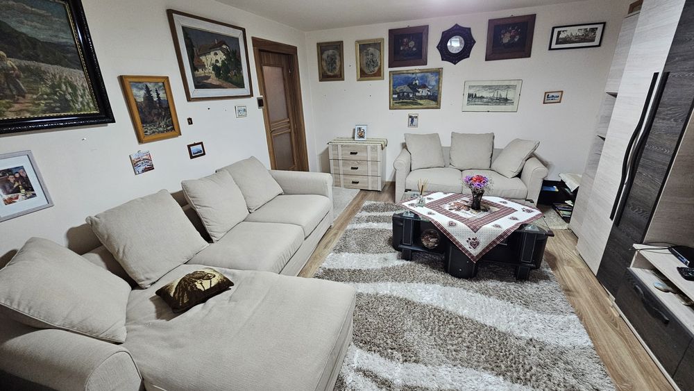 Apartament 3 camere, 75mp, mobilat, etaj 3/4,  Dallas