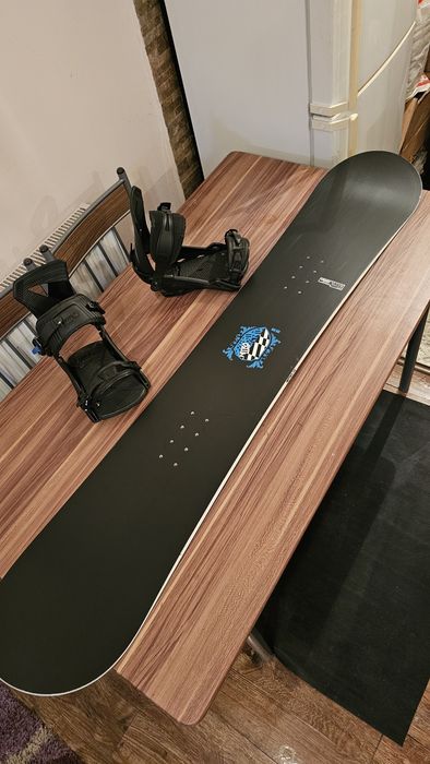 Placa Snowboard Nitro Shield 159 cu legaturi Nitro Zero L