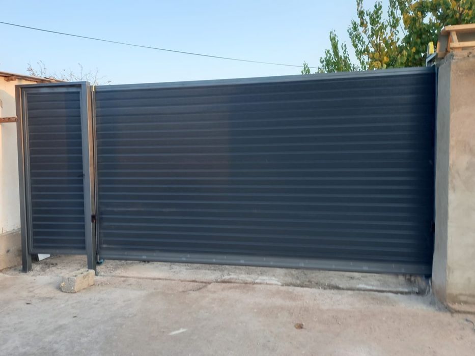 Ворота гаражные , промышленные