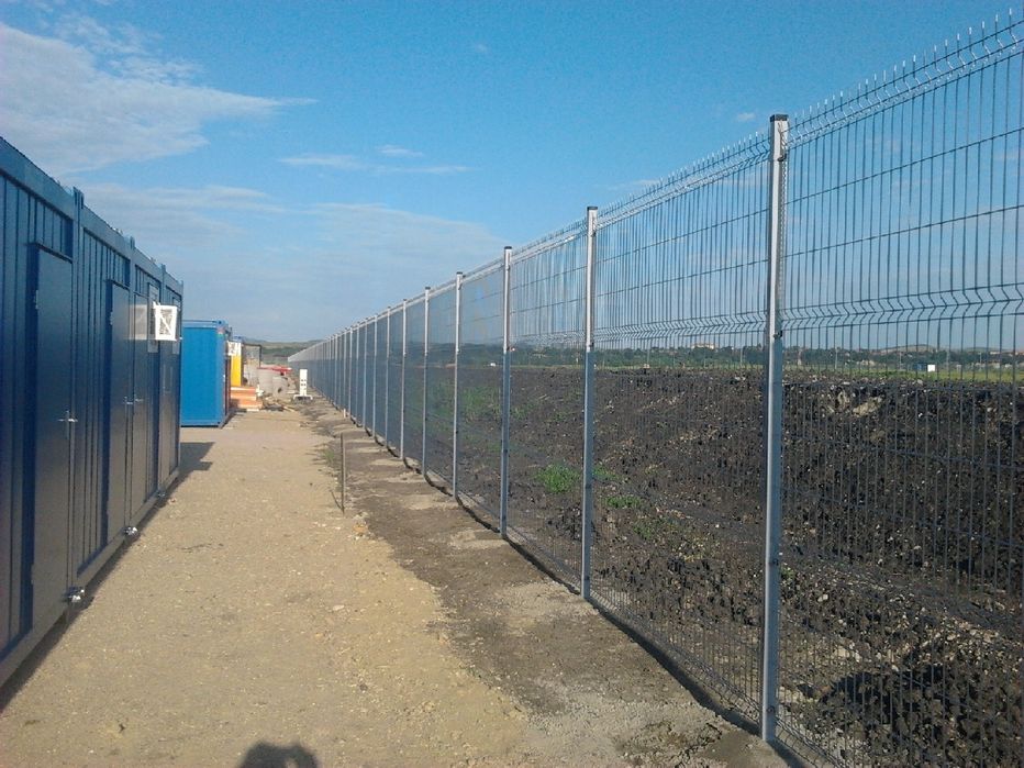 Garduri și porti din plasa bordurată