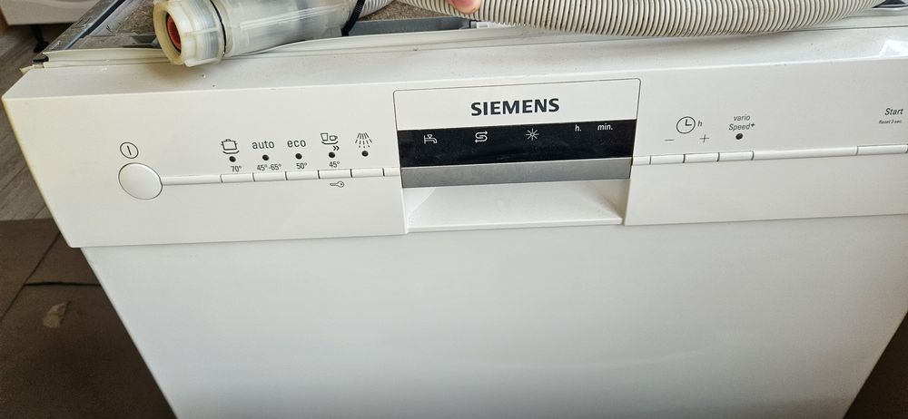 Съдомиялна машина SIEMENS