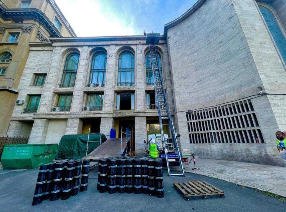 Lift exterior de închiriat 36M cu manipulatori, mobilă, construcții