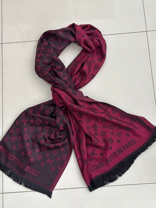 Esarfe Gucci / Burberry / Louis Vuitton