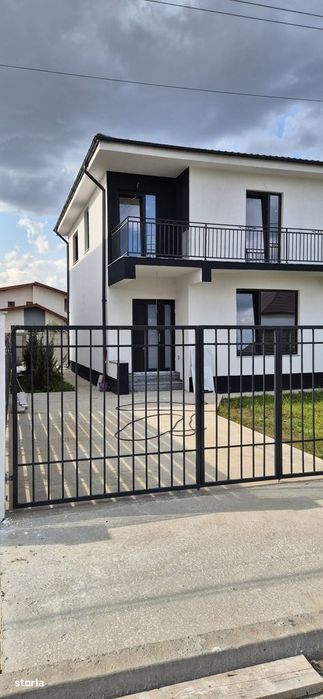 Vila modernă cu acte în regulă, Lumina