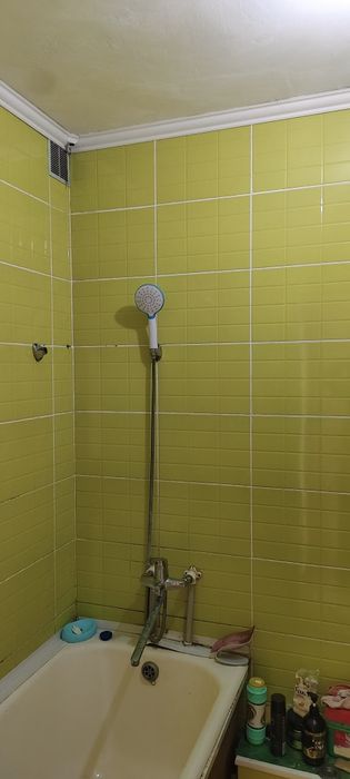 ПРОДАМ КВАРТИРУ 6 микрорайон, 62 дом