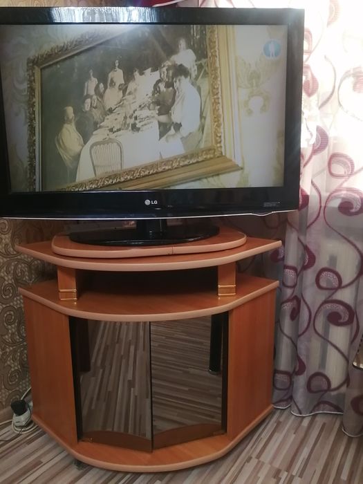 Тумба под телевизор, угловая