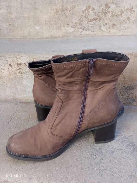 Дамски обувки.Актуален модел нови.