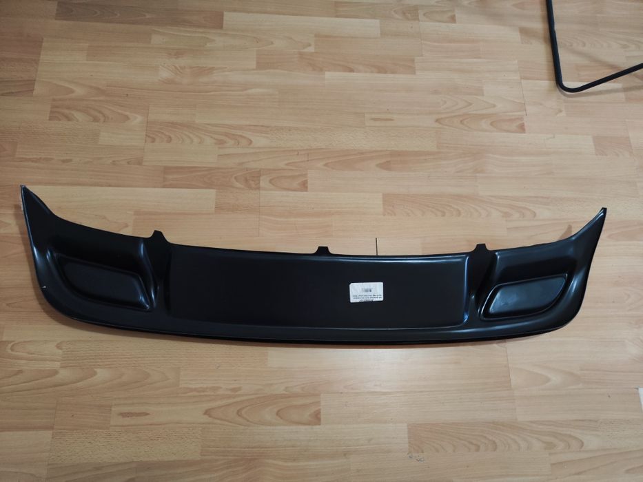 Difuzor bara spate prelungire lip Volkswagen VW Jetta MK6 negru lucios