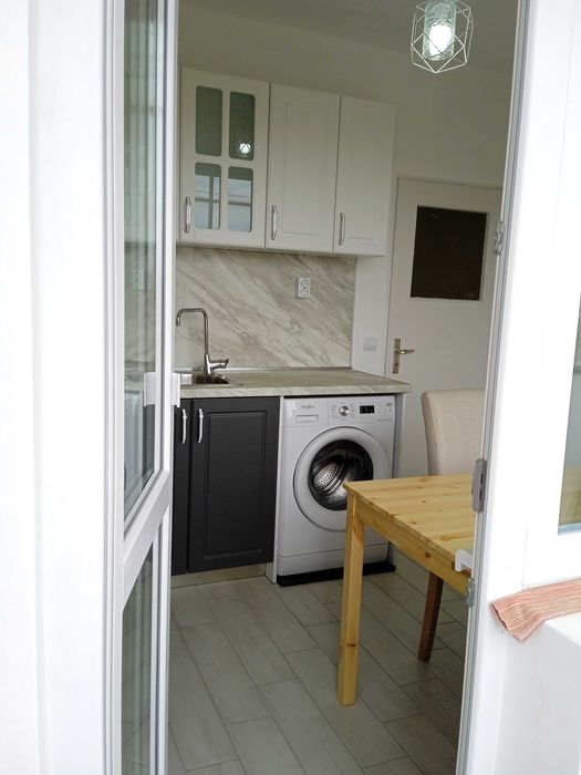 Дава се под наем Двустаен апартамент в Плевен, Широк център - 45 кв.м за 280.5 € - Снимка #3